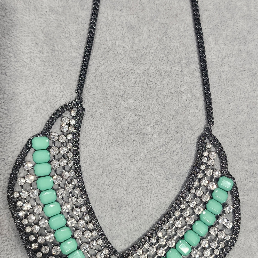 Necklace - Picture 2 of 3